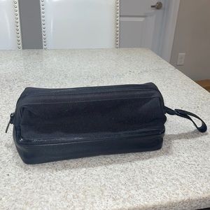 BEIS toiletries bag